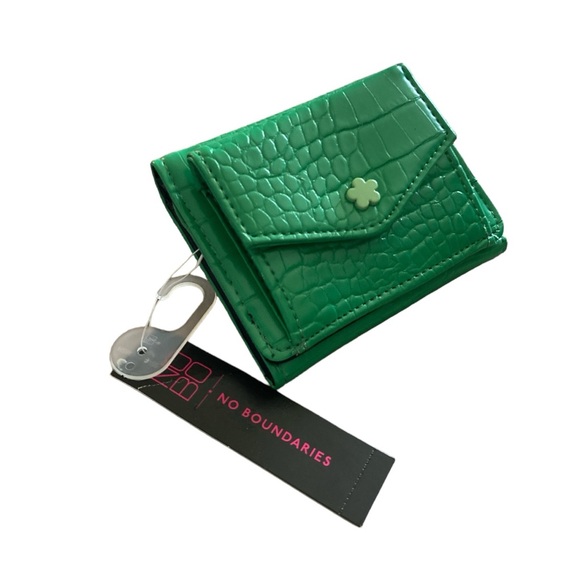 No Boundaries Croc-Style Faux-Leather Wallet - Picture 4 of 7